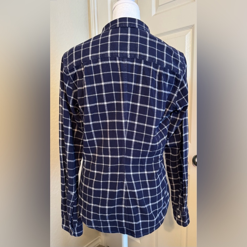 Frank & Eileen Navy and White Checkered Shirt in Style “Barry” Size Small - Picture 2 of 6